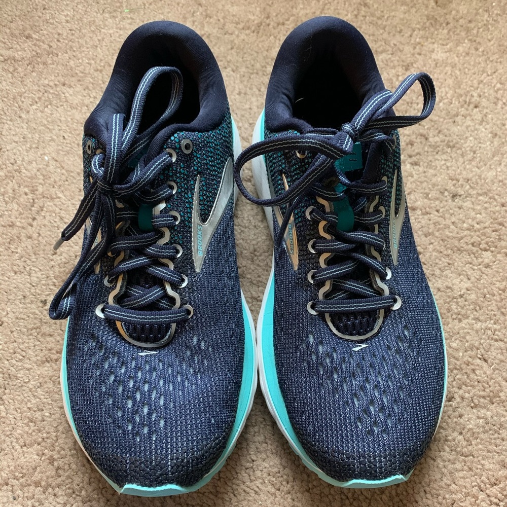 Brooks Ghost
